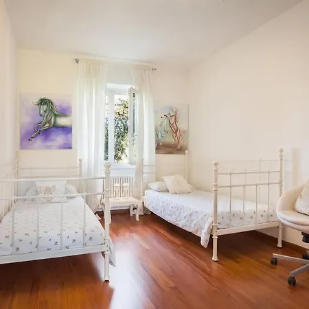 Willa Golden - Verona