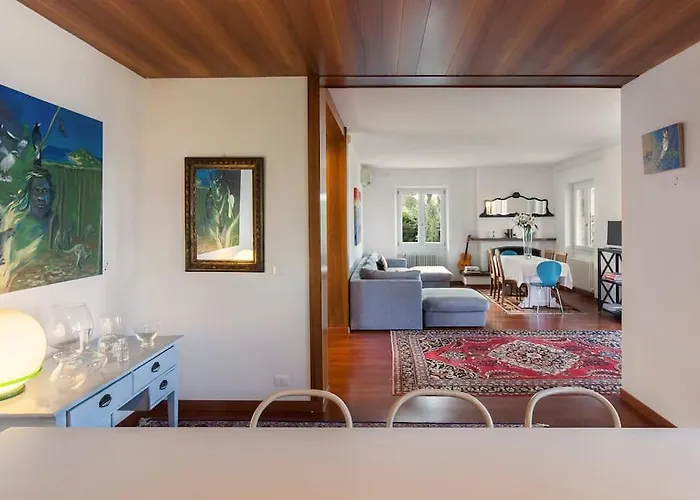 Golden - Verona Villa